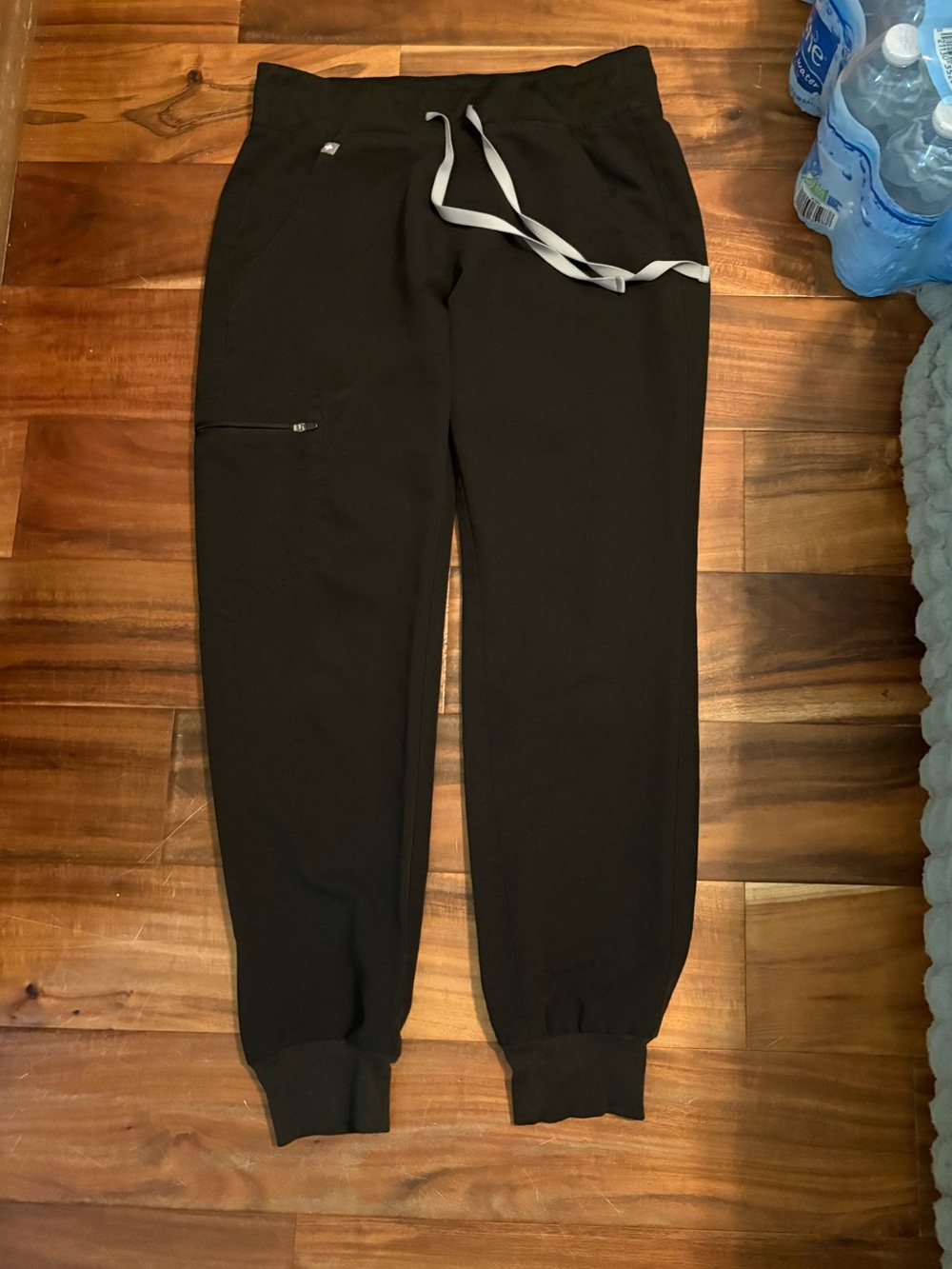 FIGS Technical Collection Black Jogger Scrub Pants XS Petite Yola (1116)